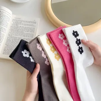 Оптовая продажа новейших корейских носков Hyun Ya Feng Small Flower Medium Tube От производителя модных мужских и женских парных носков Ins 10